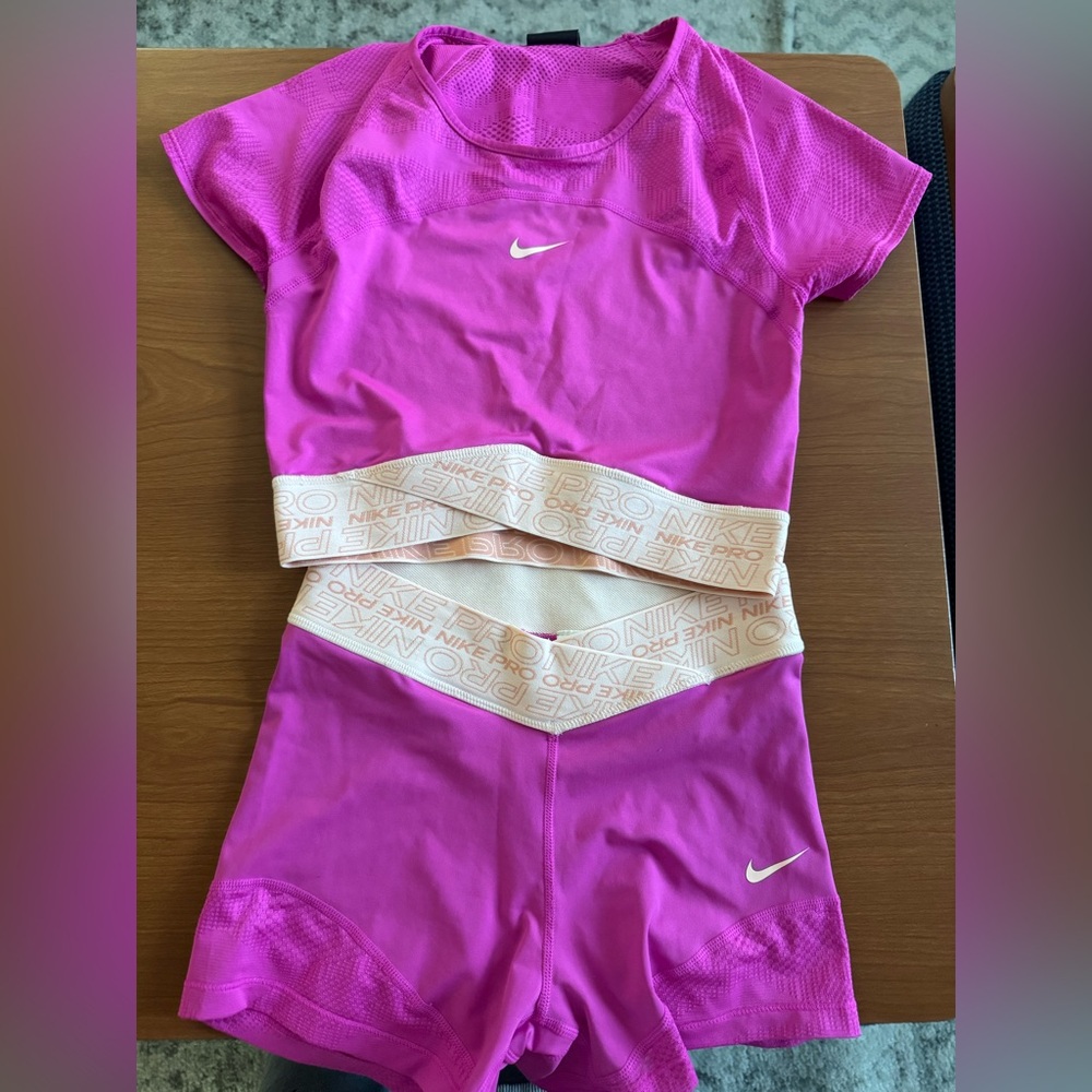 Nike Fuchsia Sports Ensemble